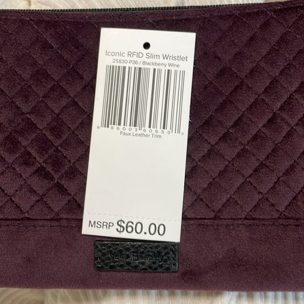Vera Bradley NWT Iconic RFID Slim Wristlet Velvet Quilt Texture BlackBerry Wine - Picture 1 of 8